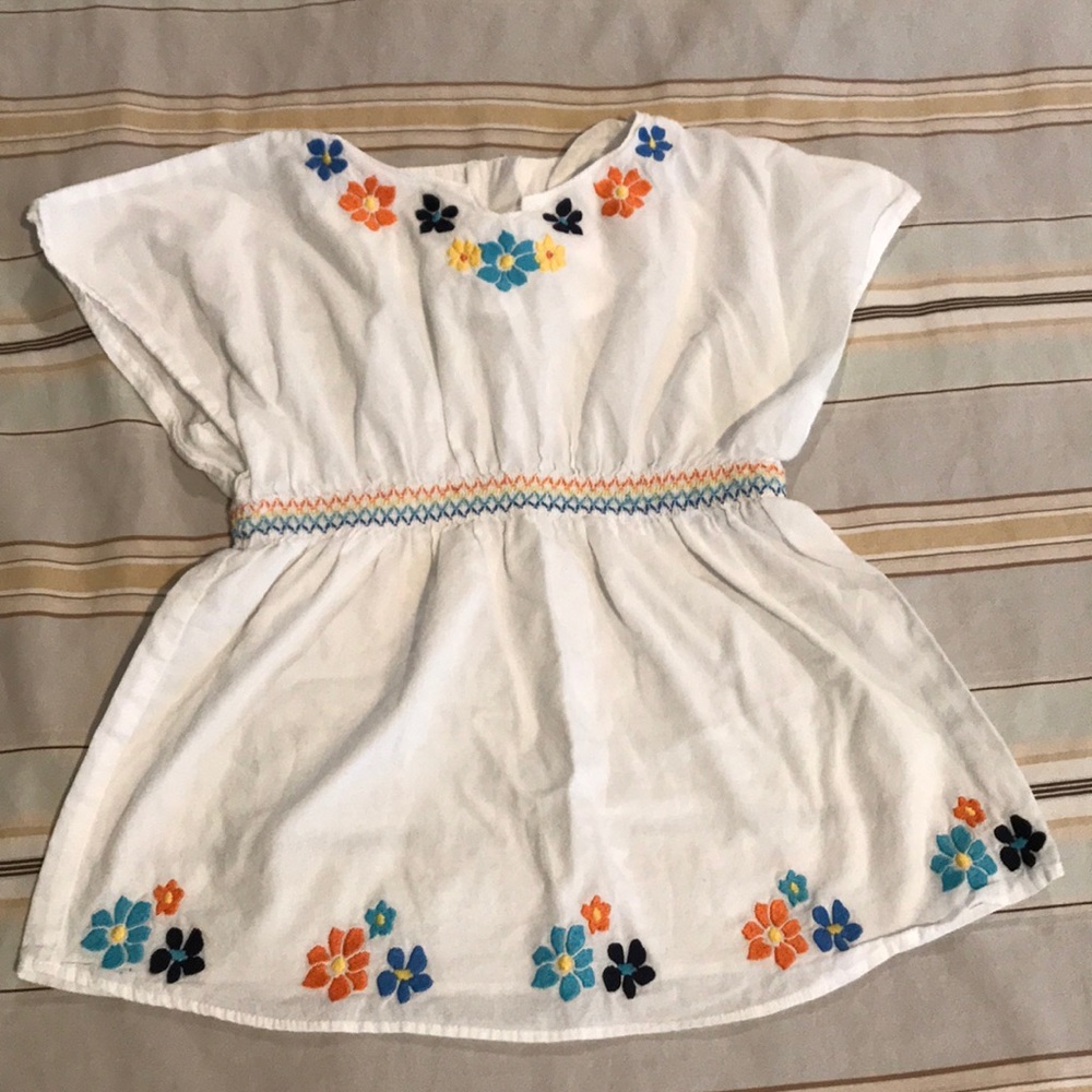 Gymboree size 4 Hawaiian blouse